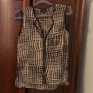Sleeveless blouse